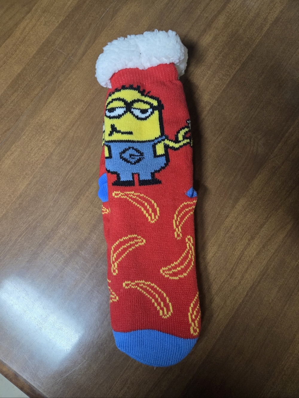 NWT Minions Bananas Sherpa Lined Slipper Red Socks (OSFA)